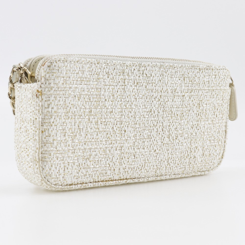 CHANEL White Deauville Shoulder Bag - Picture 3 of 16